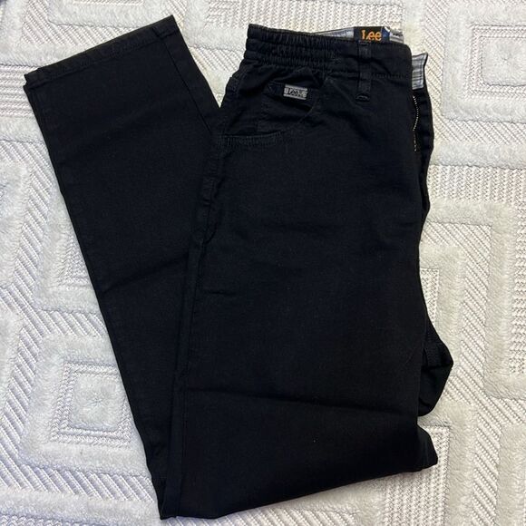 Lee - Relaxed Fit Side Elastic Tapered Leg Jean in Black - Picture 7 of 7